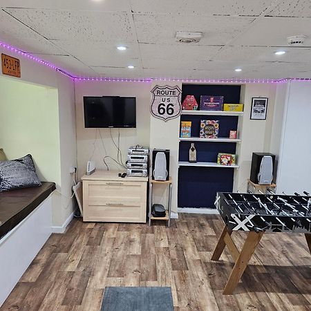Ground Floor Apartment Up To 6 Guests With Games Chill Out Room Scarborough Exterior foto